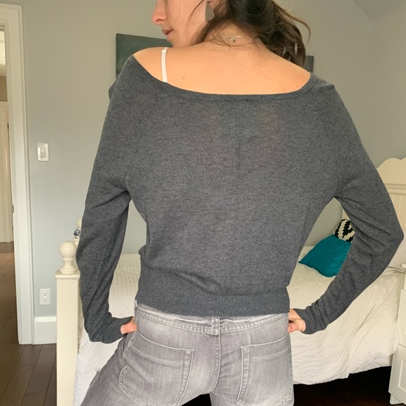 Women’s Long Sleeved Top - Picture 2 of 5